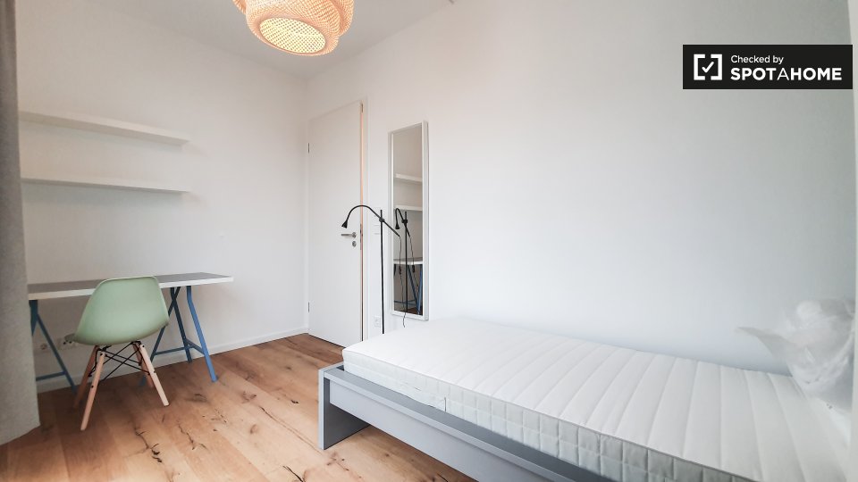 Room, Nazarethkirchstraße, Berlin