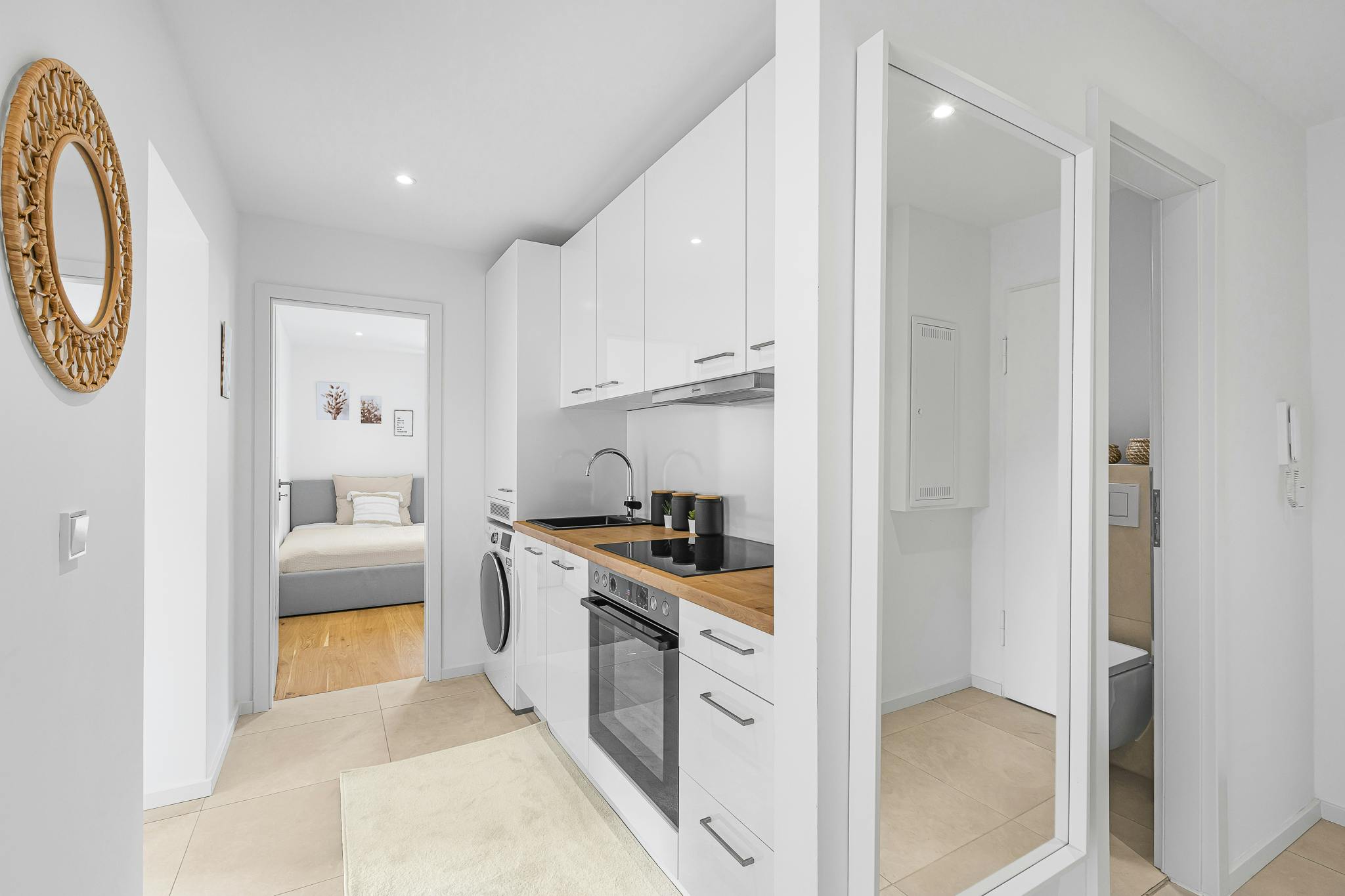 Apartment, Prinz-Eugen-Straße, Munich