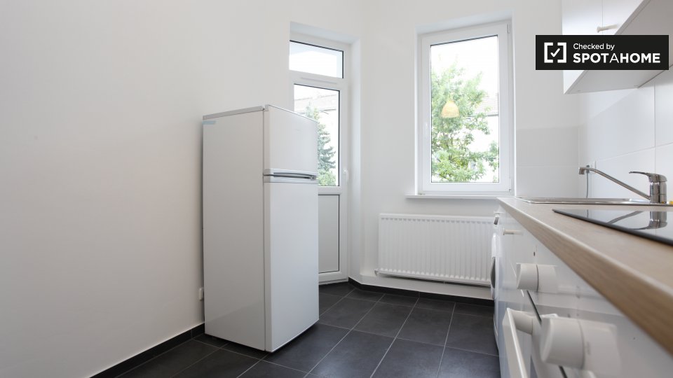 Room, Treseburger UferC, Berlin