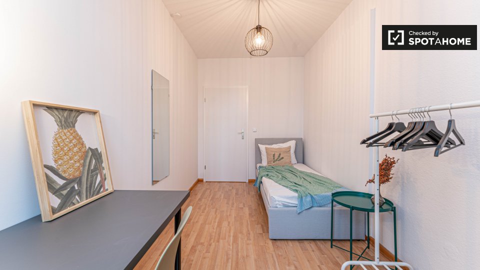 Room, Greifswalder Str., Berlin