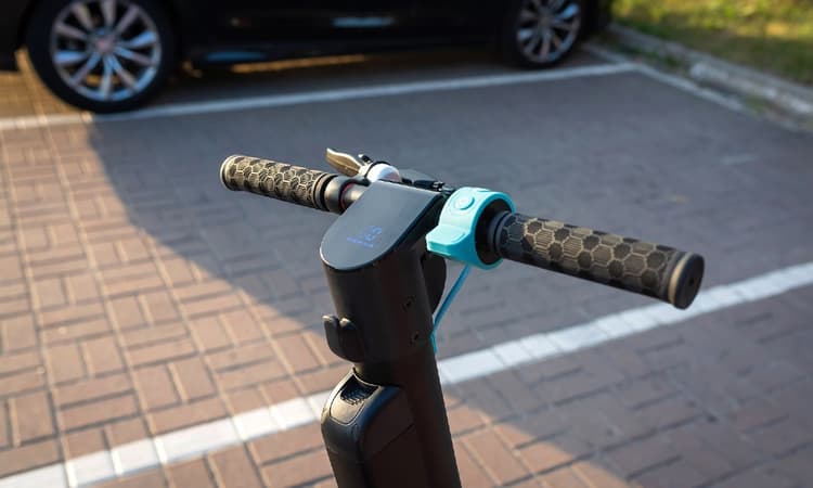 Berlin e-scooters soon permitted to use car parking spaces