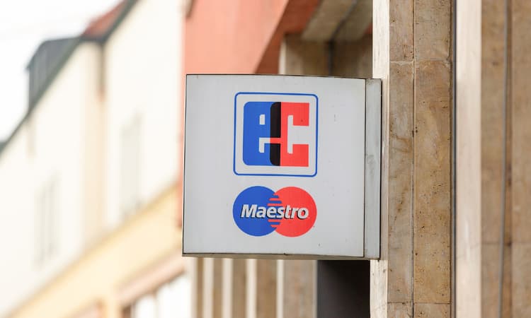 Digital EC cards to make online shopping in Germany easier