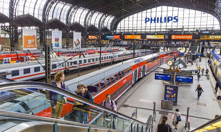 Deutsche Bahn unveils fully autonomous train in Hamburg