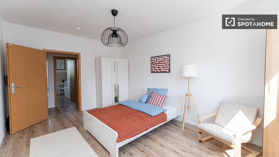 Room, Hubertusdamm, Berlin