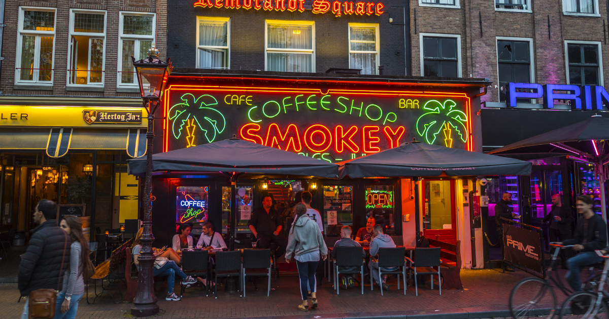 Amsterdam to revisit banning tourists from coffeeshops