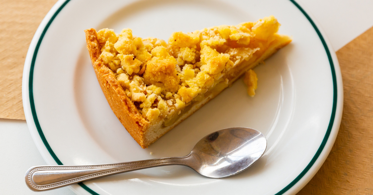 Dutch pastry chefs bake largest pie in the world at over 1.000 kilos