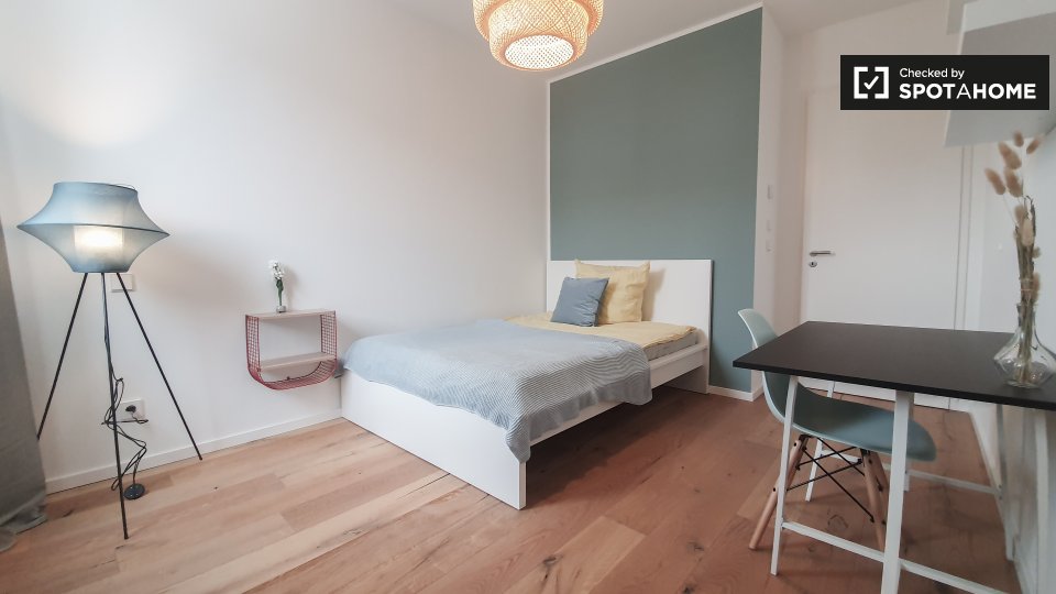 Room, Nazarethkirchstraße, Berlin