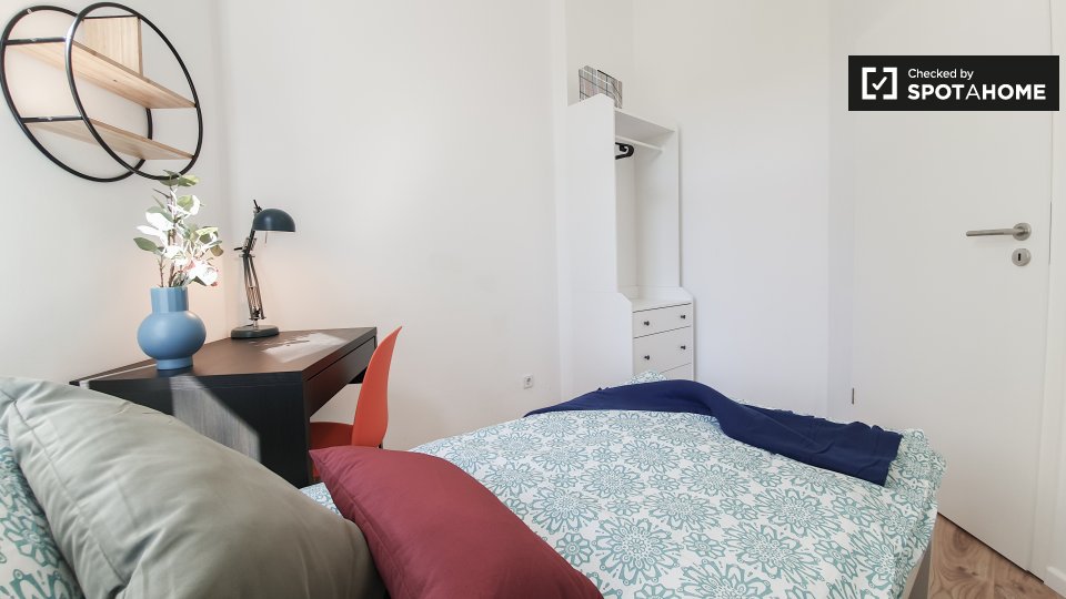 Room, Weimarische Str., Berlin