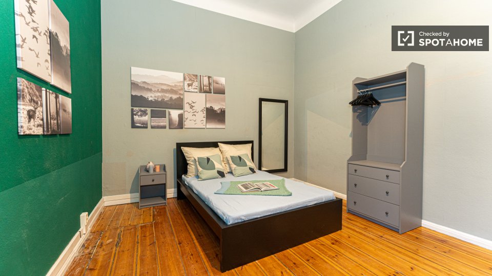 Room, Kantstraße, Berlin
