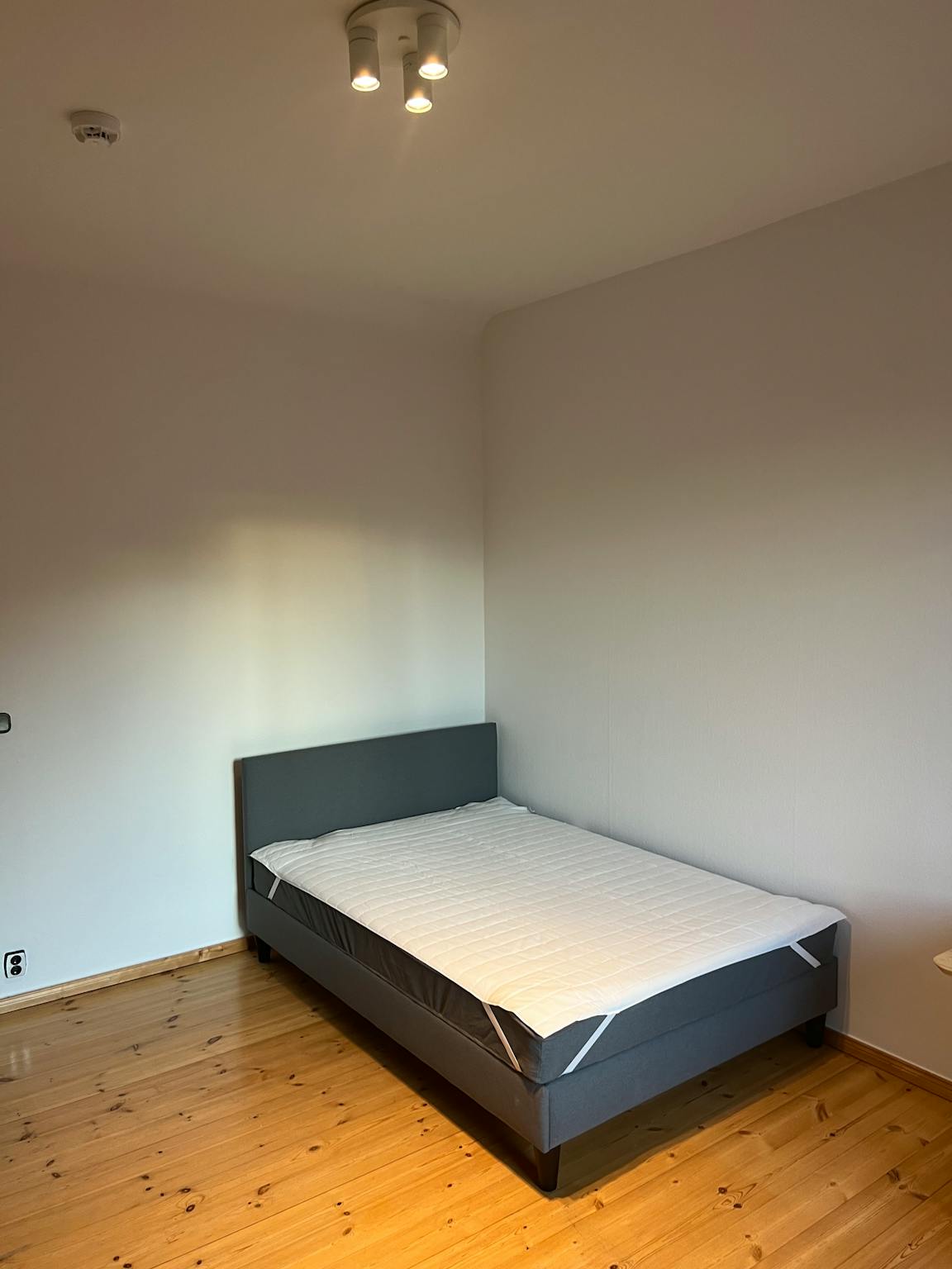 Apartment, Goethestraße, Berlin