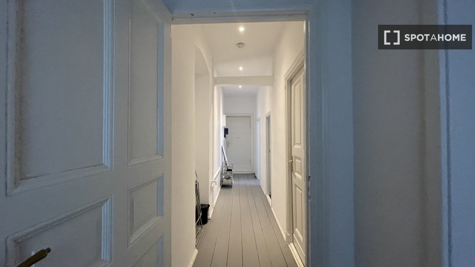 Room, Kottbusser Damm-30, Berlin