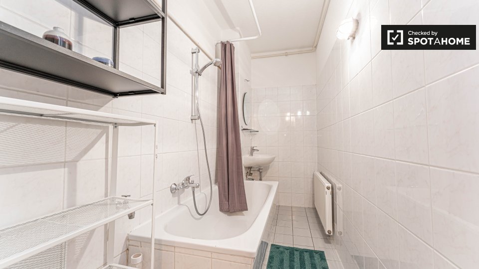Room, Greifswalder Str., Berlin