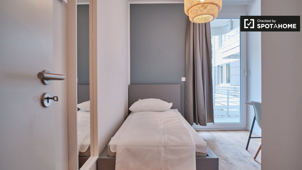 Room, Nazarethkirchstraße, Berlin