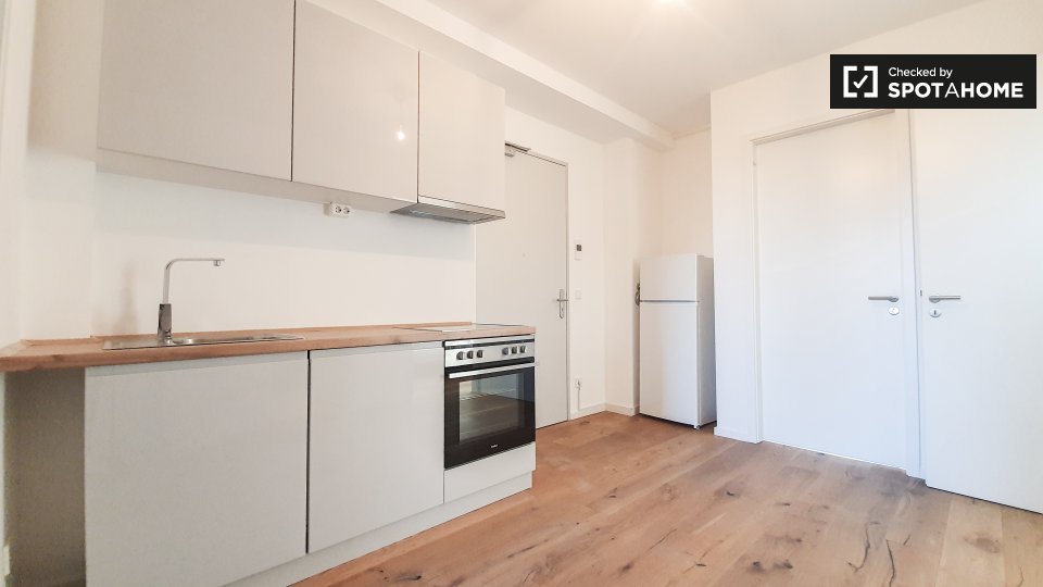 Room, Nazarethkirchstraße, Berlin