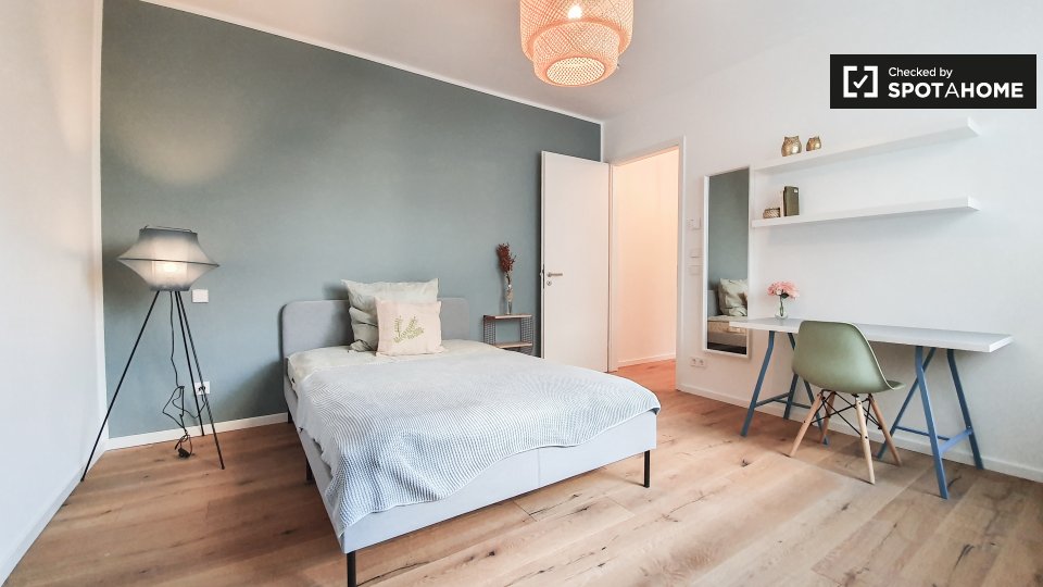 Room, Nazarethkirchstraße, Berlin