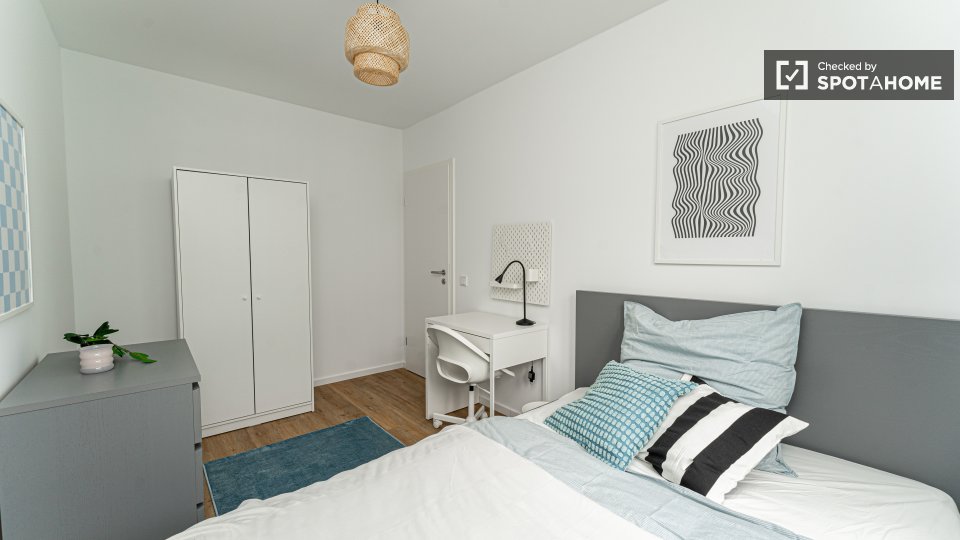 Room, Müllerstraße, Berlin