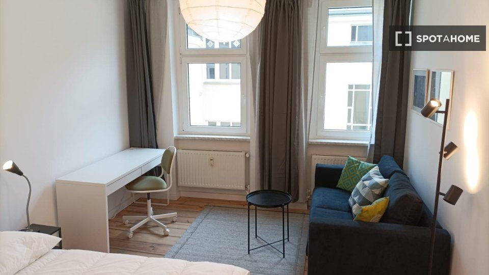 Apartment, Sonnenallee, Berlin