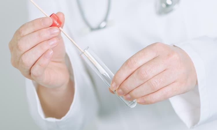 Con artists posing as coronavirus testers and doctors