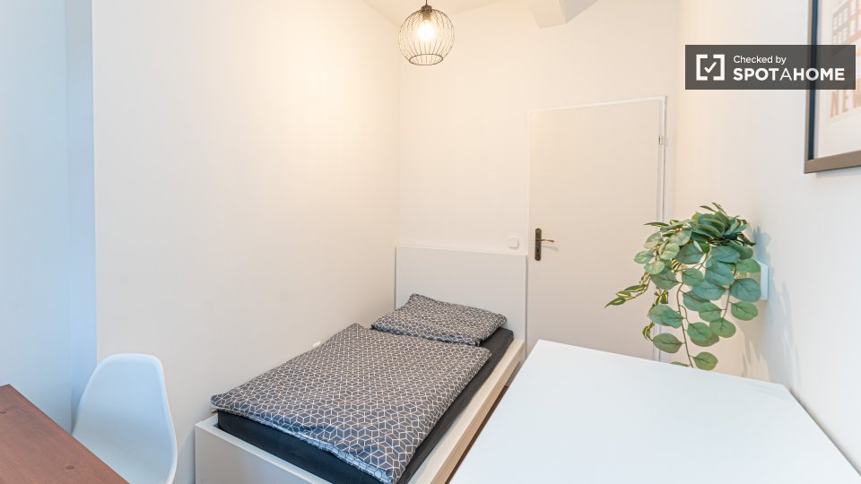 Room, Sterndamm, Berlin