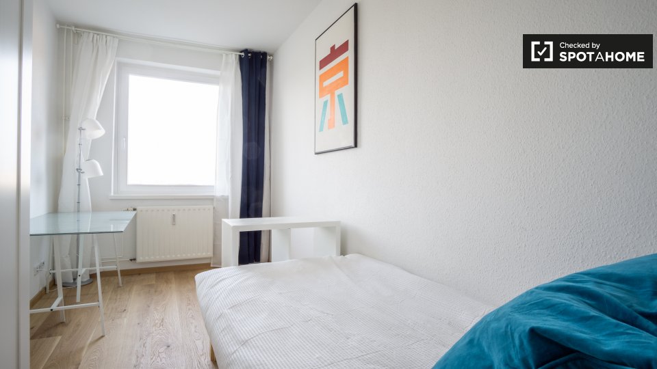 Room, Neltestraße 31, 12489 Berlin, Germany, Berlin