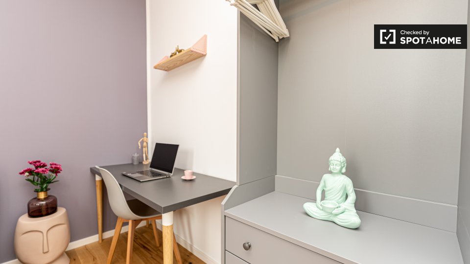 Room, Cunostraße, Berlin