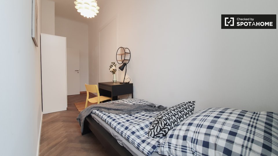 Room, Weimarische Str., Berlin