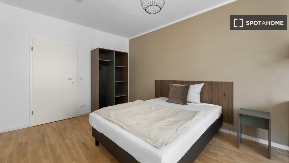 Room, Friedrichstraße, Berlin