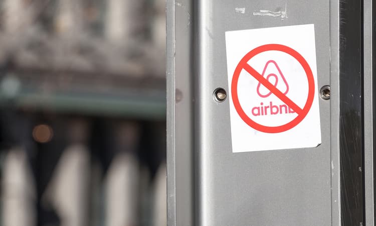 Berlin proposes tougher measures against illegal Airbnb rentals