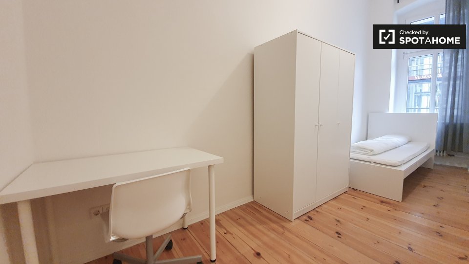 Room, Kottbusser Damm-30, Berlin