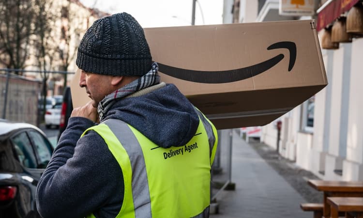 German Amazon employees join first international Black Friday strike