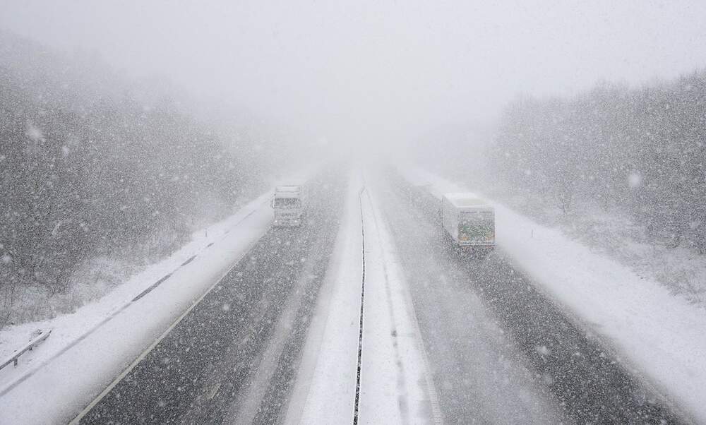 Extreme weather causes chaos on German autobahn