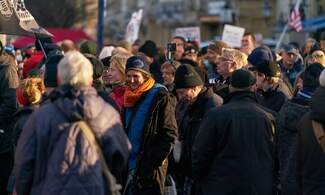 70.000 people turn out to protest coronavirus policies in Germany